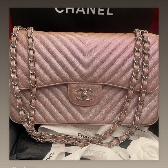 Chanel Pink Chevron Quilted Shoulder Bag - Picture 1 of 1